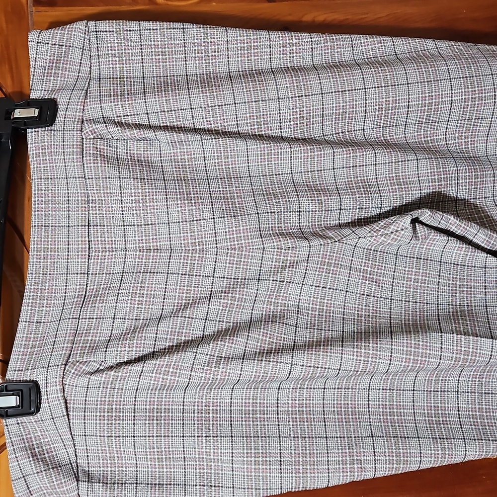 Kasper Gray Plaid Pants - Picture 6 of 9